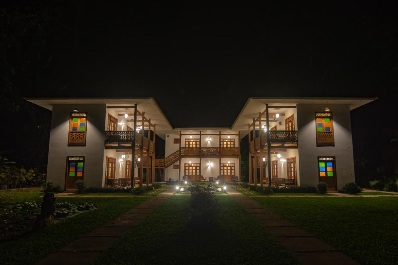 Lanna Ban Hotel Puerto Viejo de Talamanca エクステリア 写真